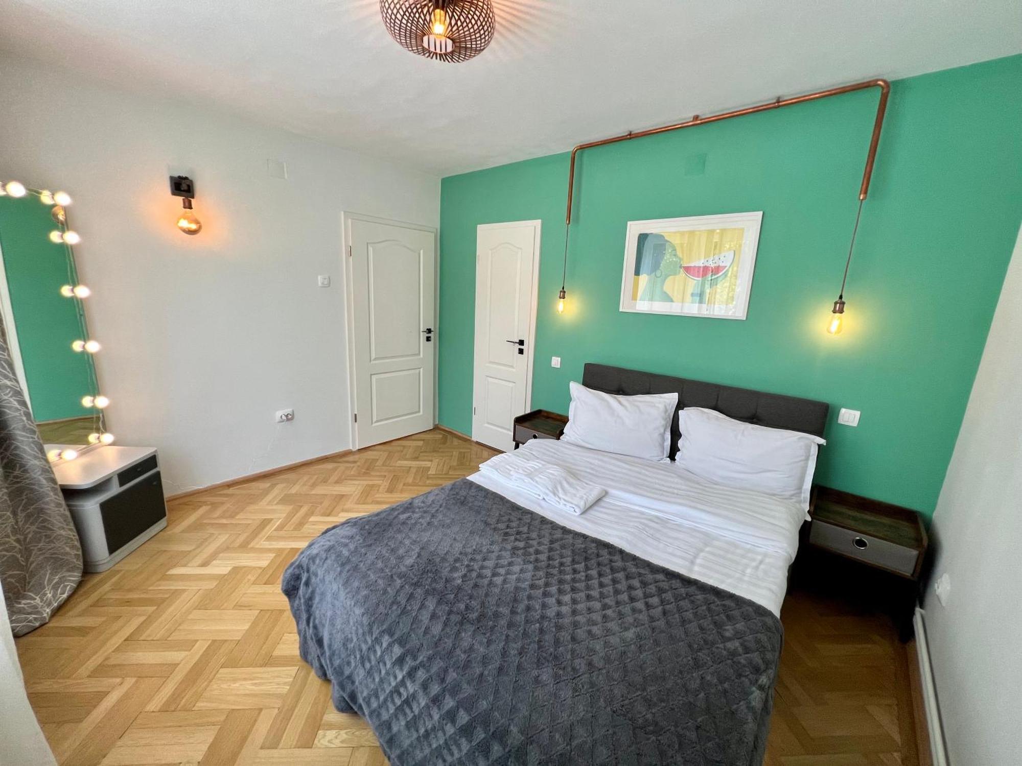 Castanilor 6 - Hip Industrial Apartment Close To City Centre Брашов Екстер'єр фото